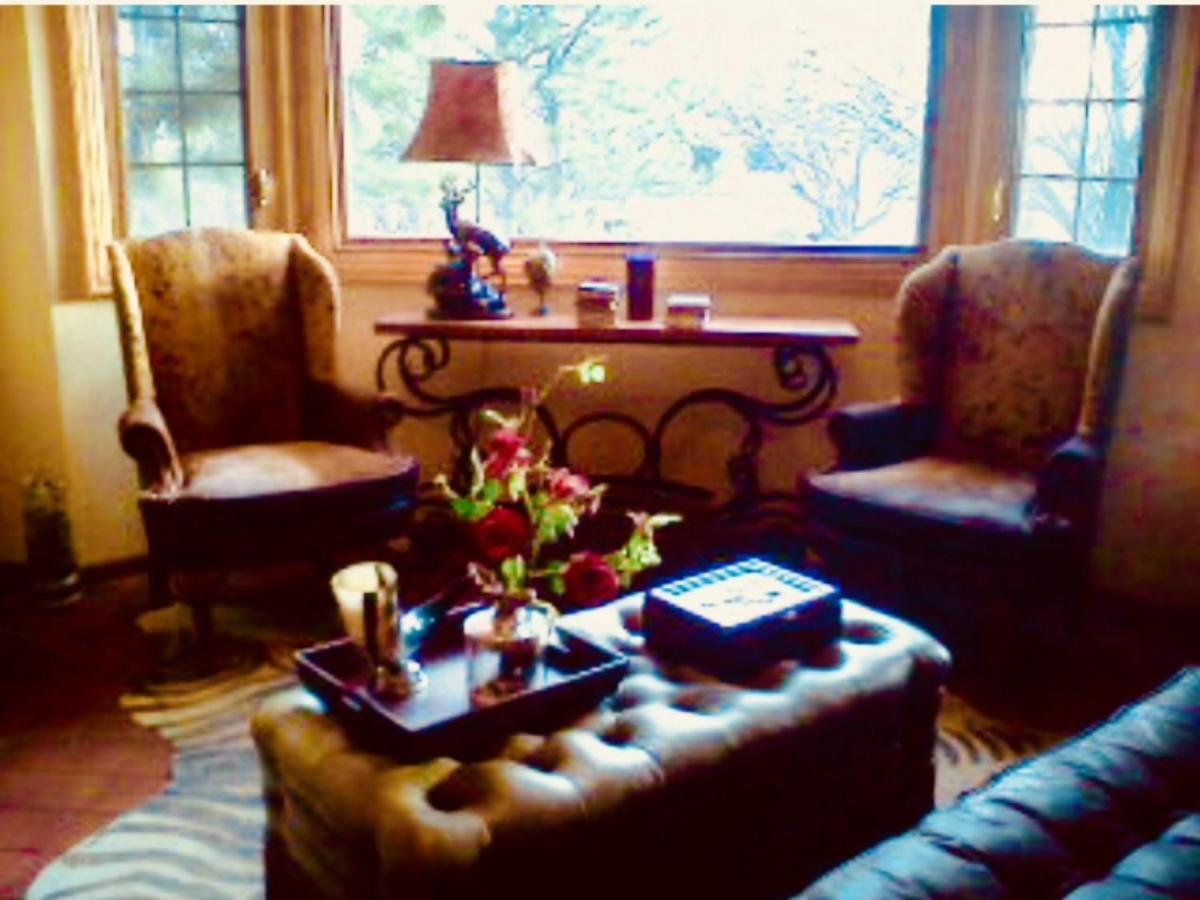 تشيني Trail Boss King Ensuite-Prairie Rose B&B - 1200 Sq Ft Suite المظهر الخارجي الصورة