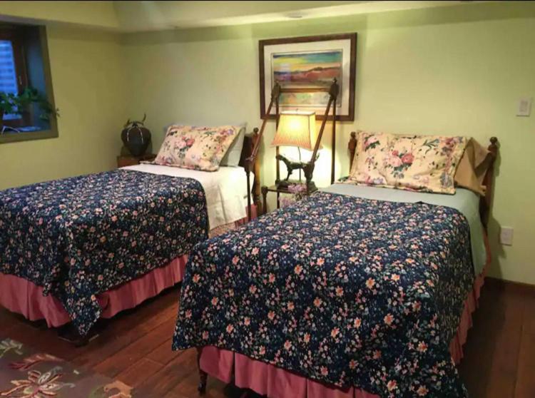 تشيني Trail Boss King Ensuite-Prairie Rose B&B - 1200 Sq Ft Suite المظهر الخارجي الصورة